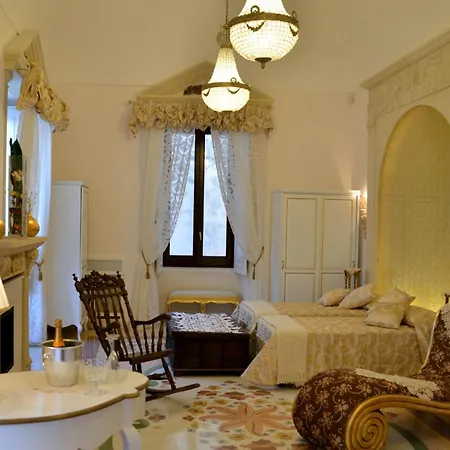 Palazzo Gallo Bed and Breakfast 4*