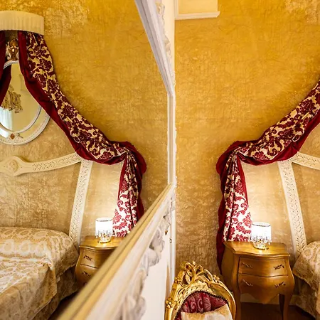 Bed and Breakfast Palazzo Gallo 4*