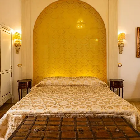 Palazzo Gallo فندق مبيت وإفطار 4*